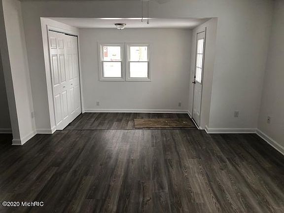 2nd image of 463 Evans St