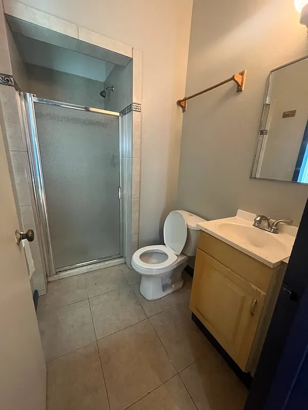 12 bed, $1,300 — Photo 4