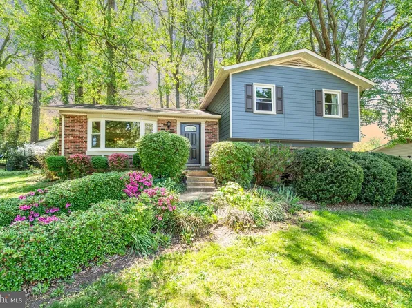 10927 Decatur Dr, Fairfax, VA 22030
