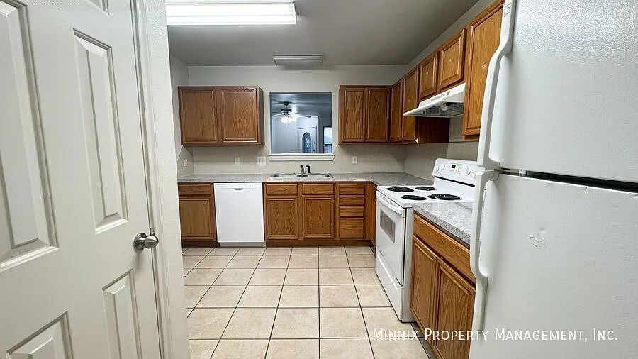 5415 Marshall St. #B — Photo 4