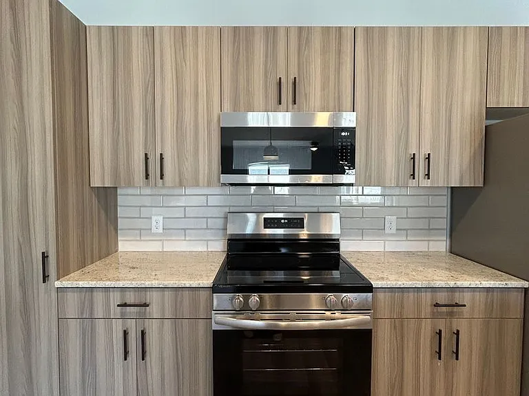 2723 Adams St — Photo 35
