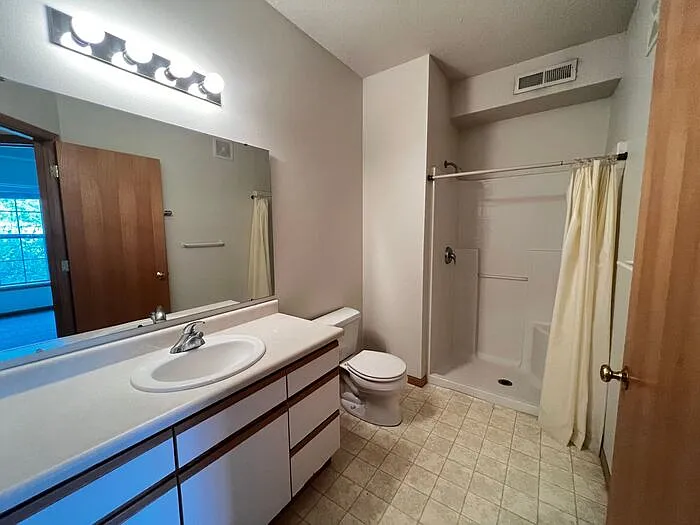 2890 Coral Ct #202 — Photo 9
