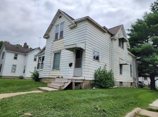 102 South St, Waterloo, IA 50701