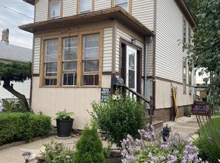 1125 N Memorial Dr, Racine, WI 53404