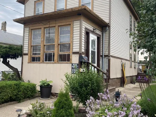 1125 North Memorial DRIVE, Racine, WI 53404