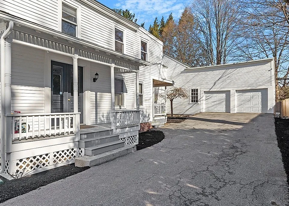 8 Main St #2-R