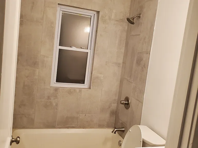 9011 Philo Ave — Photo 3