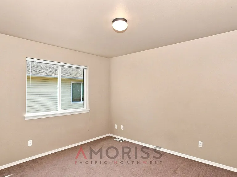 11313 177th Ave E — Photo 8