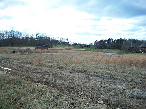5th image of 142 Beechwood Dr