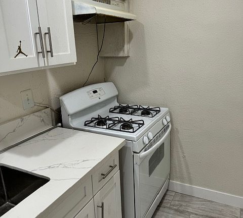 5th image of 9087 Quincy Ave
