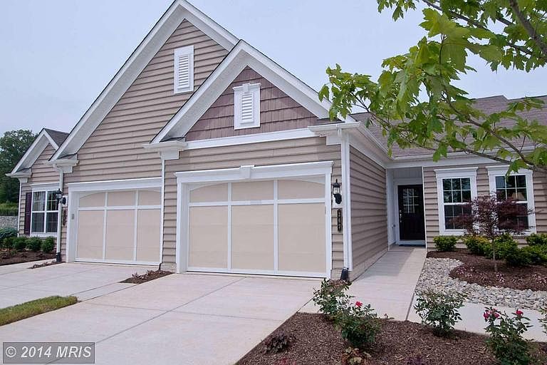 1st image of 139 Castle Hill Dr
