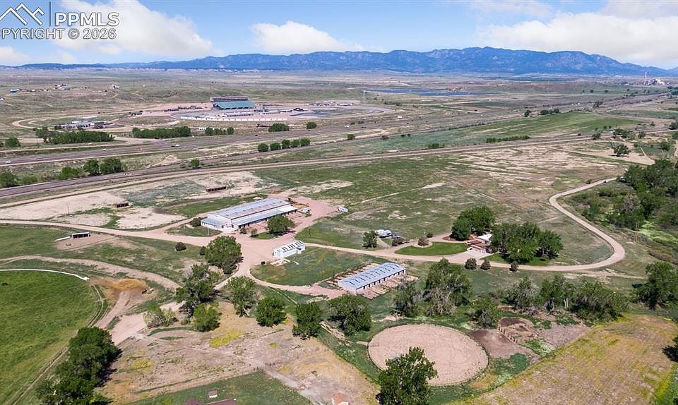 1st image of 16990 Old Pueblo Rd