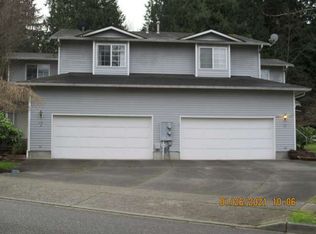 8708 1st St SE #B, Lake Stevens, WA 98258