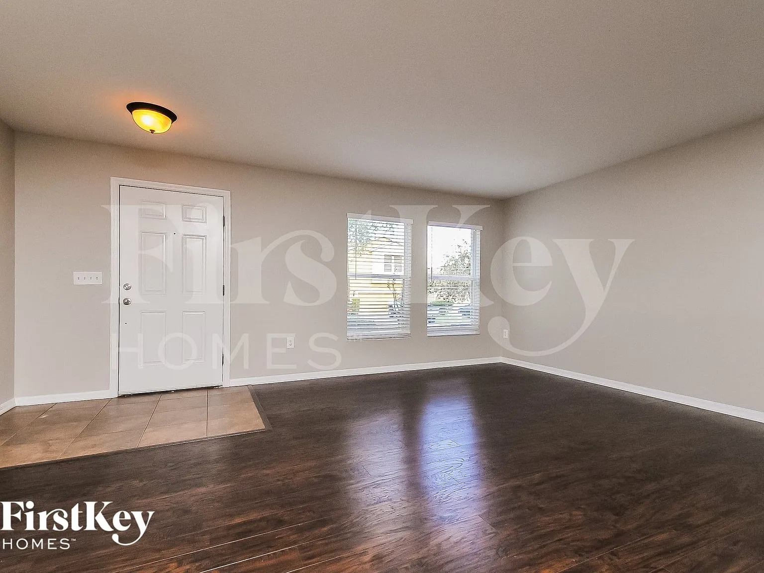3 bed, 2.5 bath, 2535 sqft, $2,500 — Photo 2