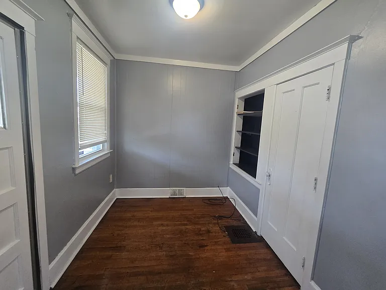 7342 Churchill Ave #2 — Photo 11