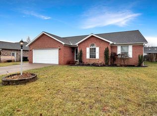649 Lancelot Dr, Evansville, IN