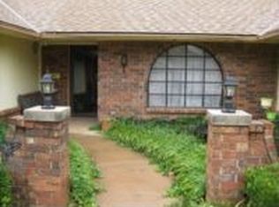 7233 N Norman Rd, Warr Acres, OK 73132