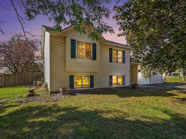 7850 Grinnell Ct E, Lakeville, MN 55044