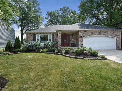 3691 Beverly Hills Dr, Rocky River, OH, 44116
