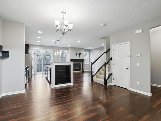 6935 Archer Trl, Inver Grove Heights, MN 55077