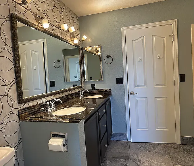 3385 W Agate Ave — Photo 8