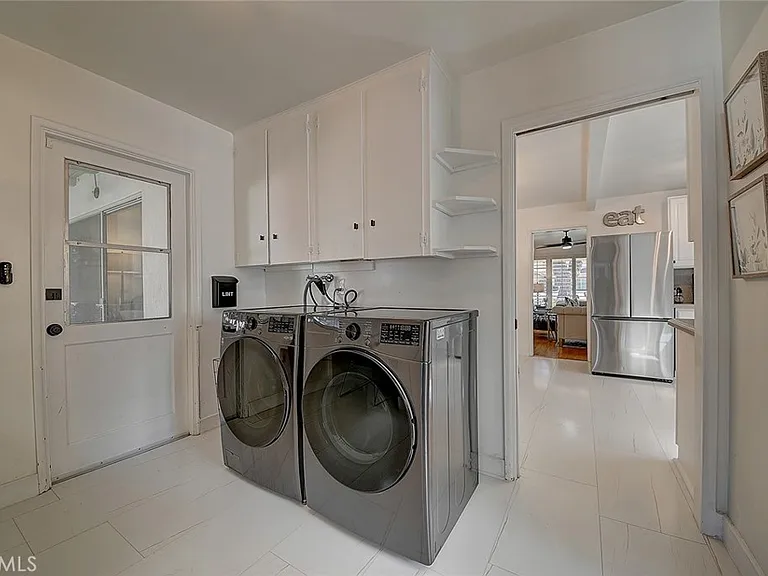 444 N Shattuck Pl — Photo 49