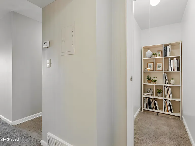 Applewood At The Cove Apartments — Photo 11
