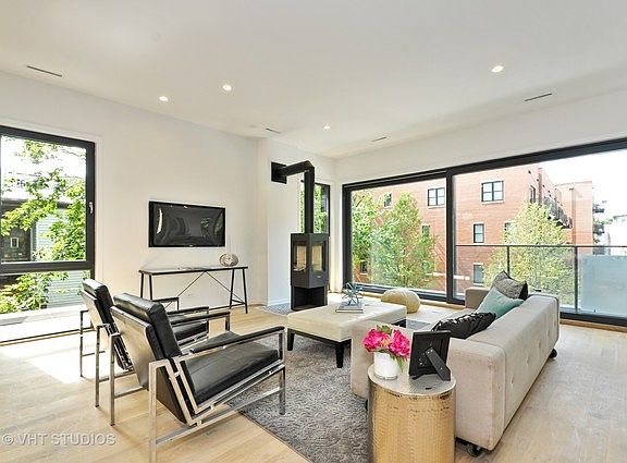 5th image of 1311 N Wicker Park Ave #2