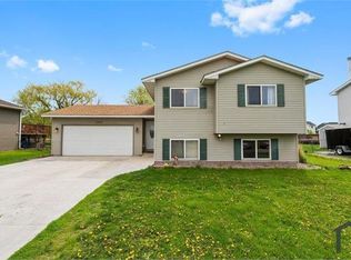7240 Unity Ave, Centerville, MN 55038