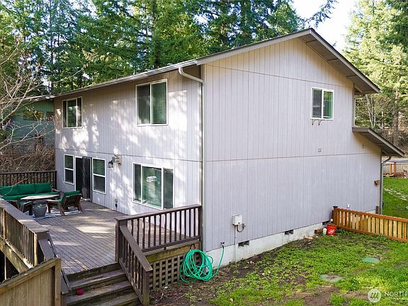 2nd image of 22233 N Clear Lake Boulevard SE