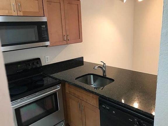 2nd image of 1144 The Pointe Dr