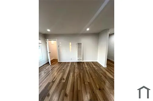 2906 1/2 S Orange Dr Photo 1
