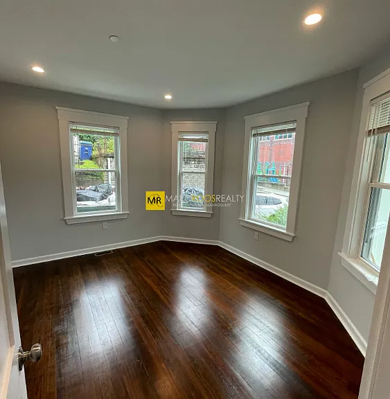31-33 Raymond Ave #3 — Photo 4