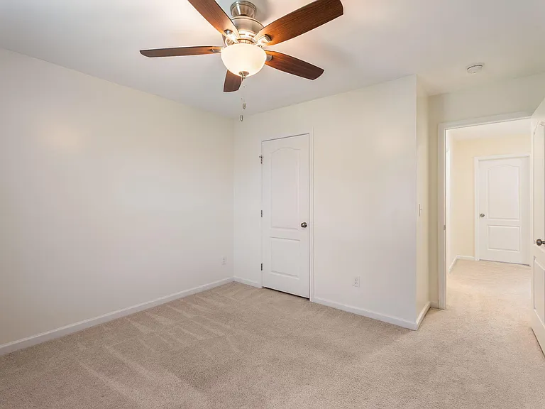 855 Ember Dr — Photo 30