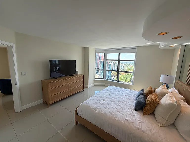 3530 Mystic Pointe Dr #2303 — Photo 15