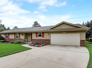 N81W6355 Arbor Dr, Cedarburg, WI 53012