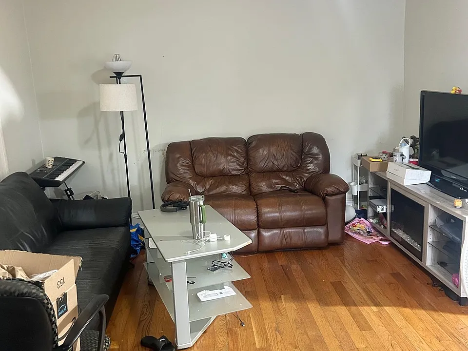17 Beach St #1
