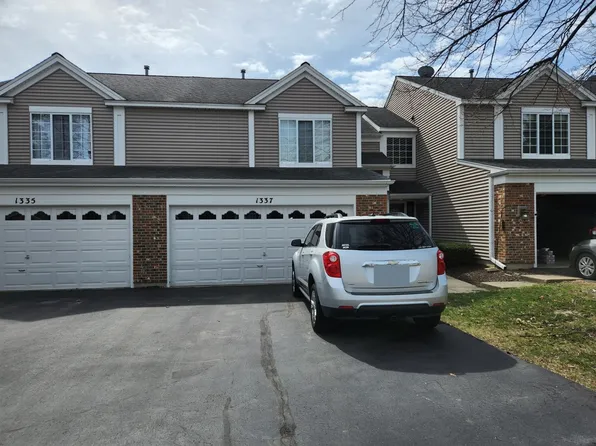 1337 Summersweet Ln, Bartlett, IL 60103