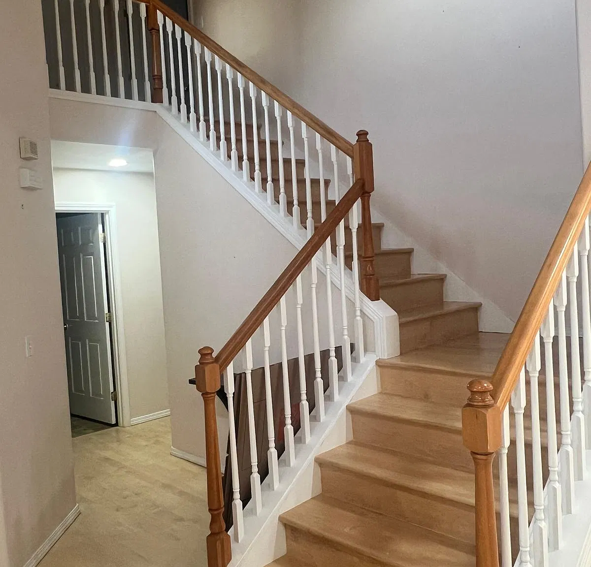 4 bed, 2.5 bath, 2552 sqft, $3,799 — Photo 2