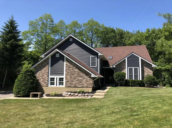 11938 Fox River Rd, Twin Lakes, WI 53181