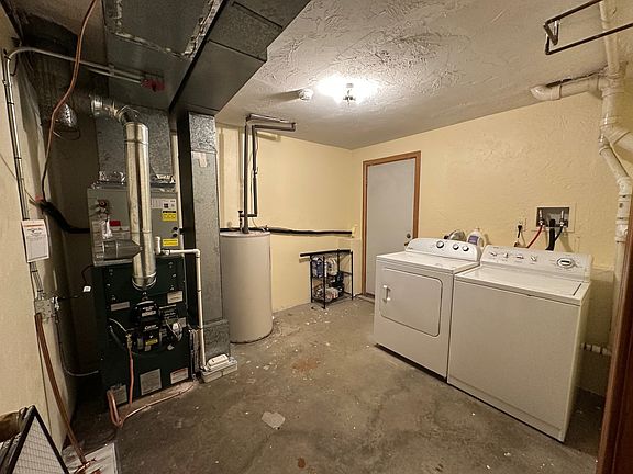 New heating system & new central air
washer/dryer inc.