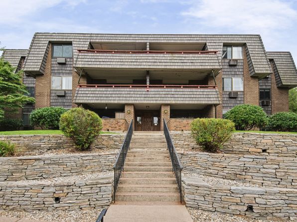 64 Oxbow Dr APT C2