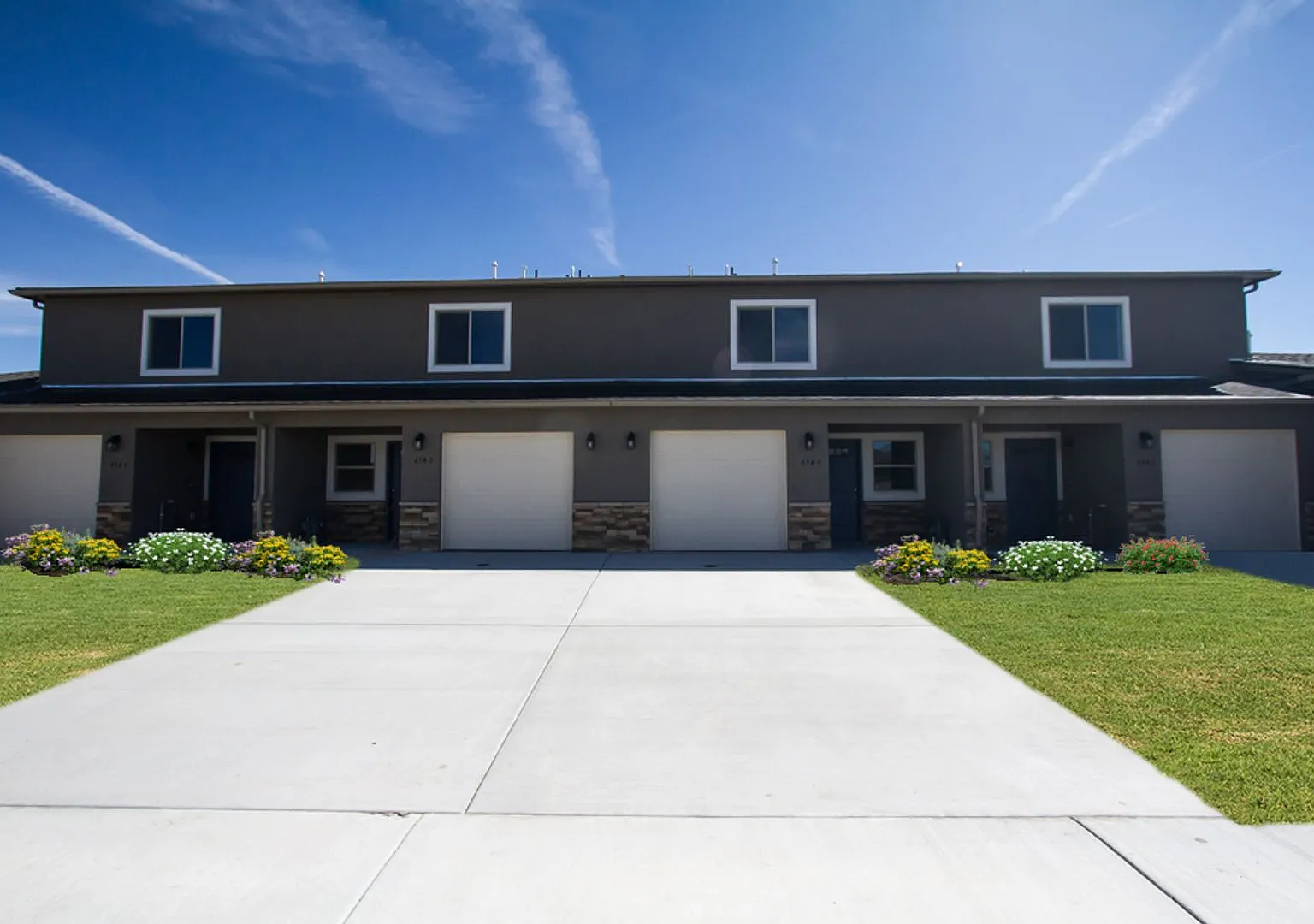 Two Weeks Free Rent! — Photo 1