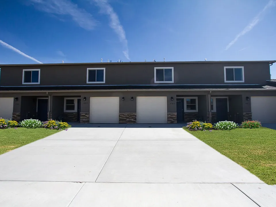 654 Trinity Way #D
