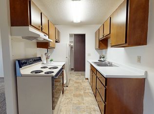 Oaks at Bentonshire, Saint Cloud, MN 56301