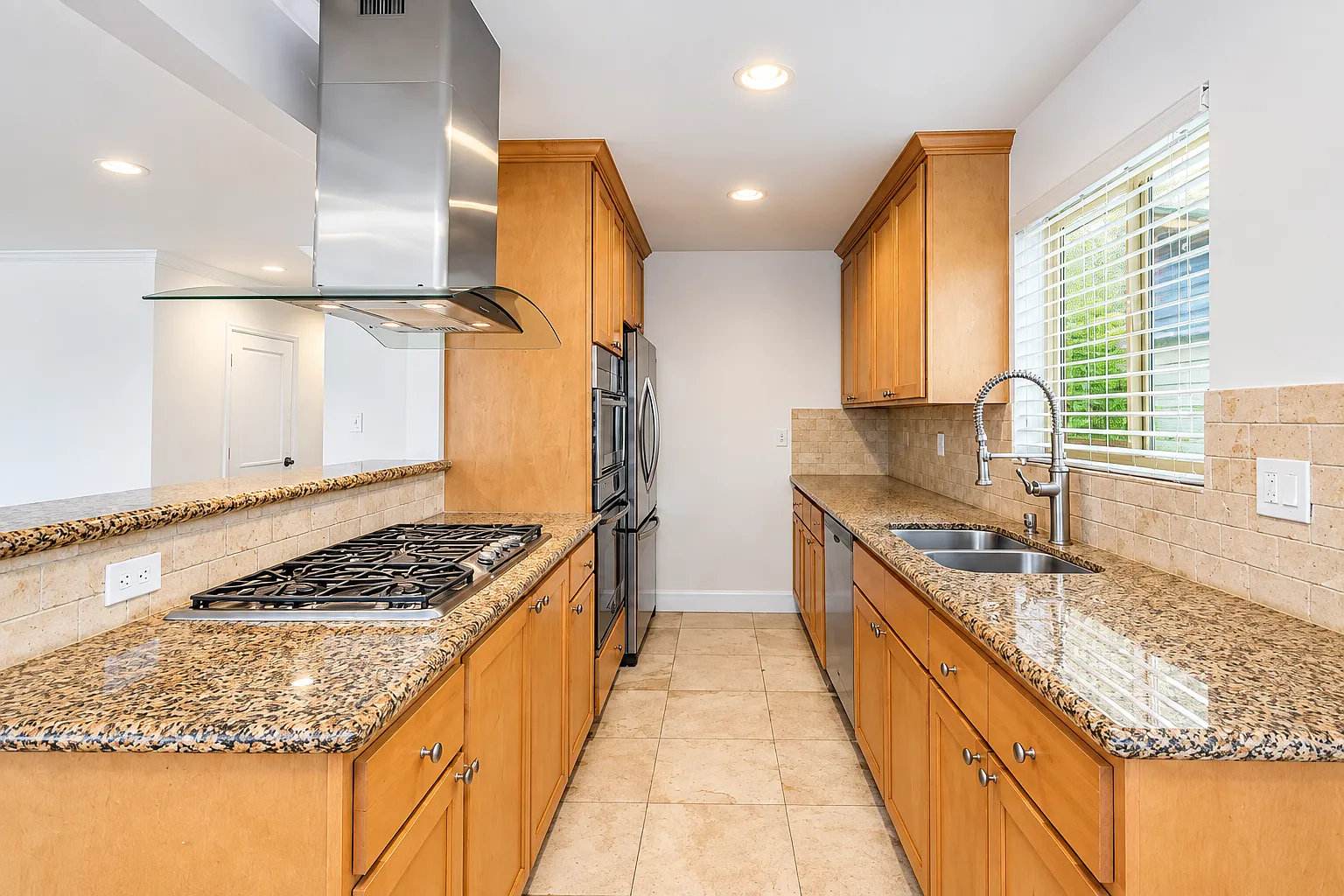 8730 Charleville Blvd — Photo 4