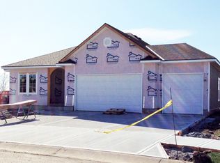 4624 Sw Gossamer Lane, Lees Summit, MO 64082