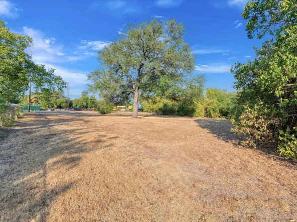 3119 N 18th St, Waco, TX 76708