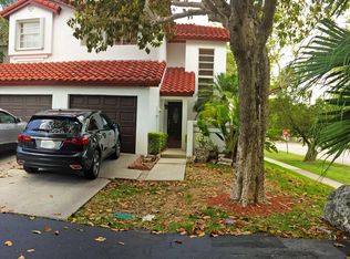 8428 SW 209th St, Cutler Bay, FL 33189