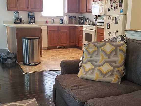 5th image of 5364 Franklin Ave